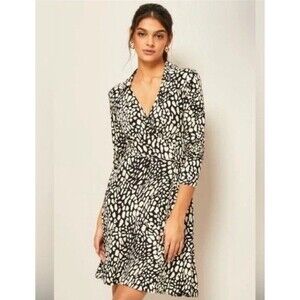 Banana Republic Dress Womens Small Black White Abstract Casual Shift Midi Dress